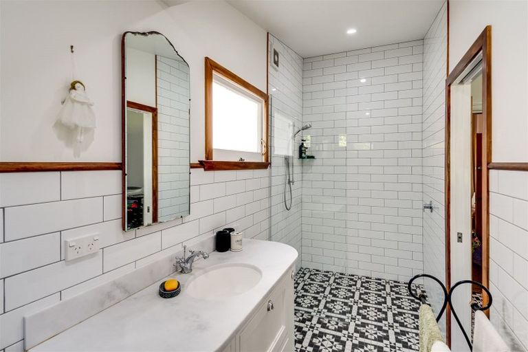 Photo of property in 3 Hooker Avenue, Hospital Hill, Napier, 4110