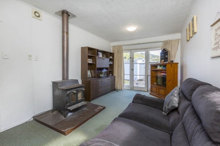 Photo of property in 7a Tennyson Street, Trentham, Upper Hutt, 5018
