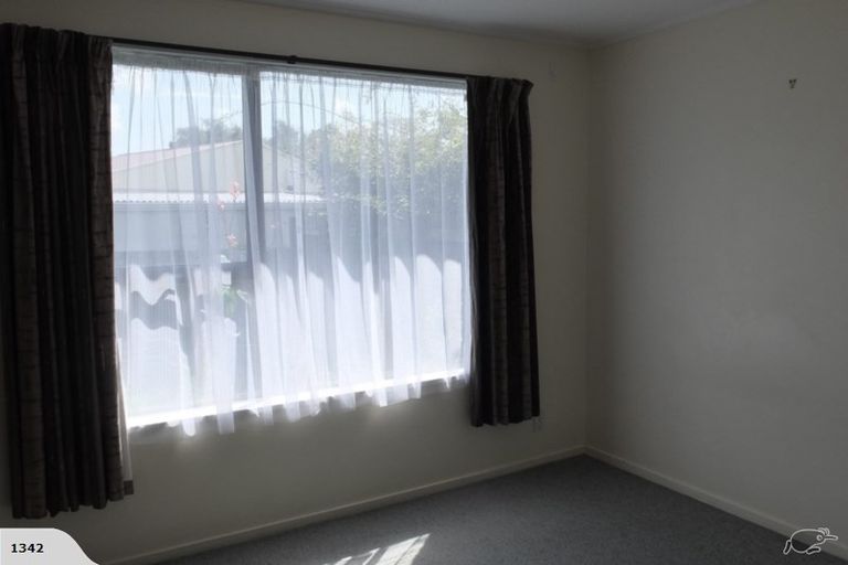 Photo of property in 2/605 Barbadoes Street, Edgeware, Christchurch, 8013
