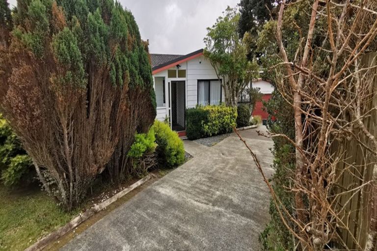 Photo of property in 4 Cathie Place, Karori, Wellington, 6012
