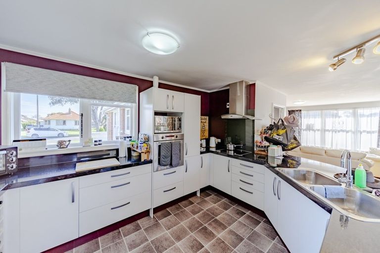 Photo of property in 76 Nuffield Avenue, Marewa, Napier, 4110