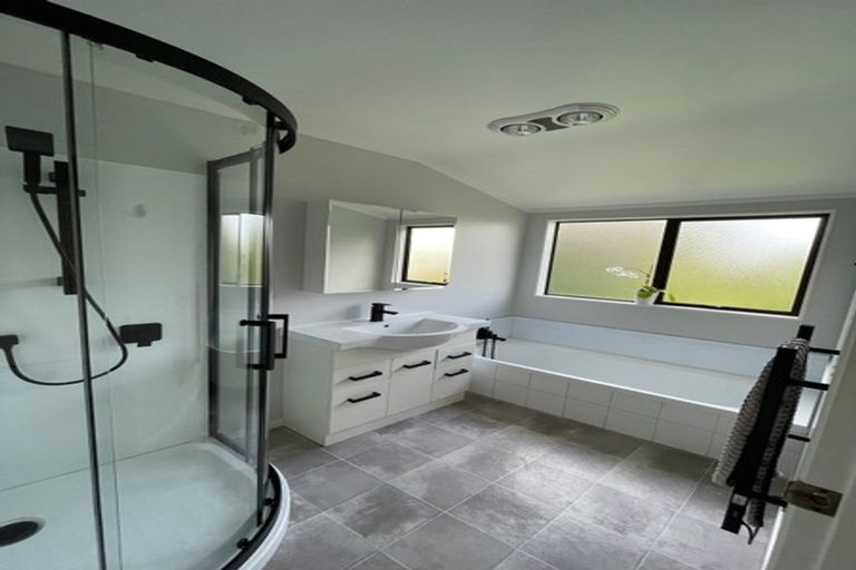 Photo of property in 5 Country Club Lane, Waiuku, 2123