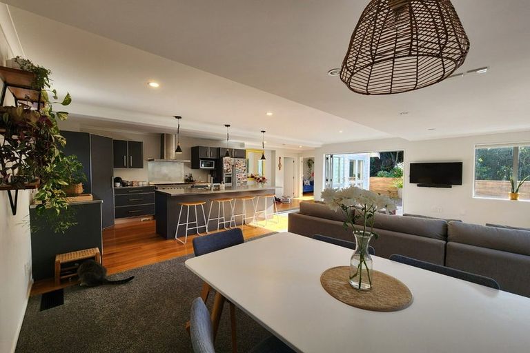 Photo of property in 35a Mandalay Terrace, Khandallah, Wellington, 6035