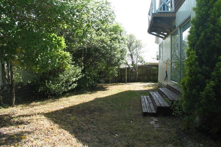 Photo of property in 285 Great North Road, Henderson, Auckland, 0612