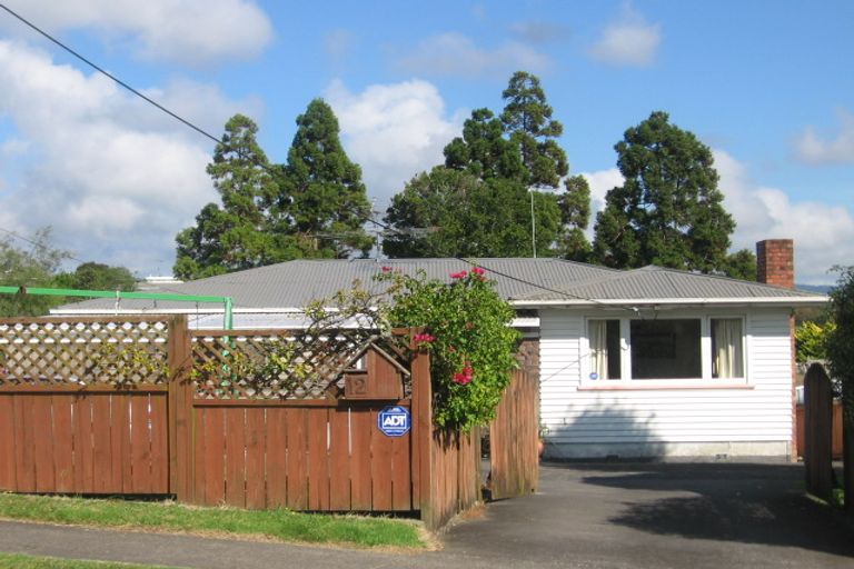 Photo of property in 12 Gilliam Street, New Lynn, Auckland, 0600