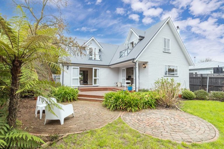 Photo of property in 21 Condell Avenue, Papanui, Christchurch, 8053