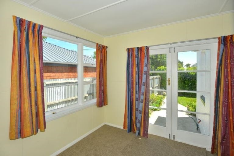 Photo of property in 1 Auburn Avenue, Upper Riccarton, Christchurch, 8041