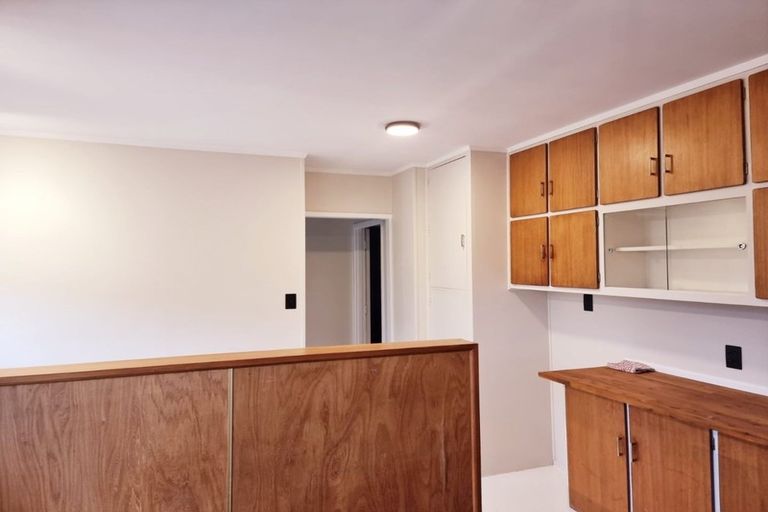 Photo of property in 2/55 Orams Road, Hillpark, Auckland, 2102