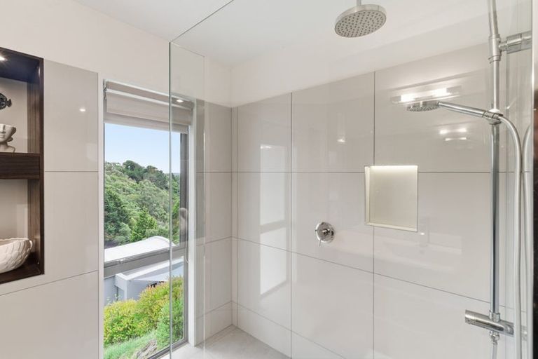 Photo of property in 10 Cadiz Lane, Mount Pleasant, Christchurch, 8081