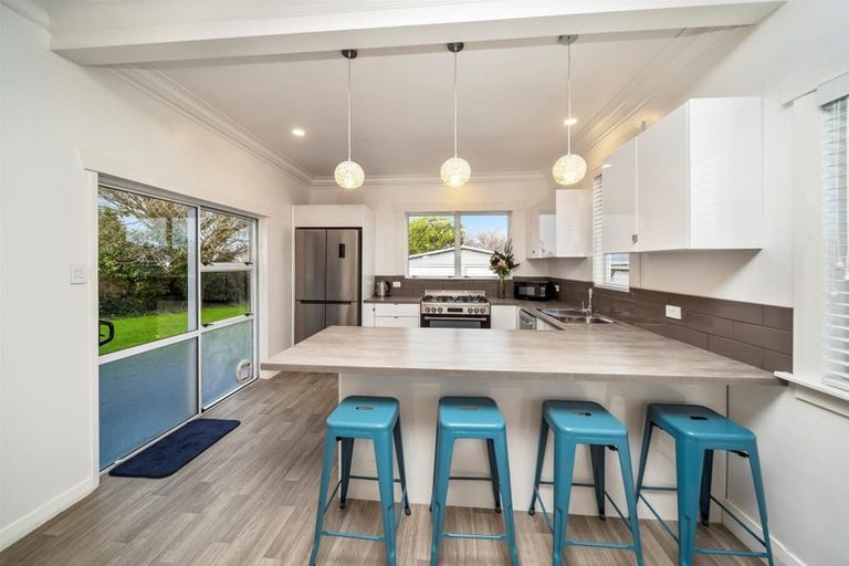 Photo of property in 18 Albion Street, Hawera, 4610