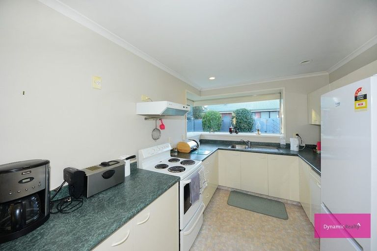 Photo of property in 8a Middlepark Road, Sockburn, Christchurch, 8042