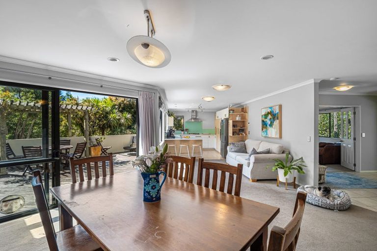 Photo of property in 15 Glenreagh Place, Torbay, Auckland, 0630