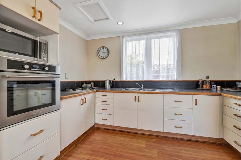 Photo of property in 10 Norman Street, Lower Vogeltown, New Plymouth, 4310