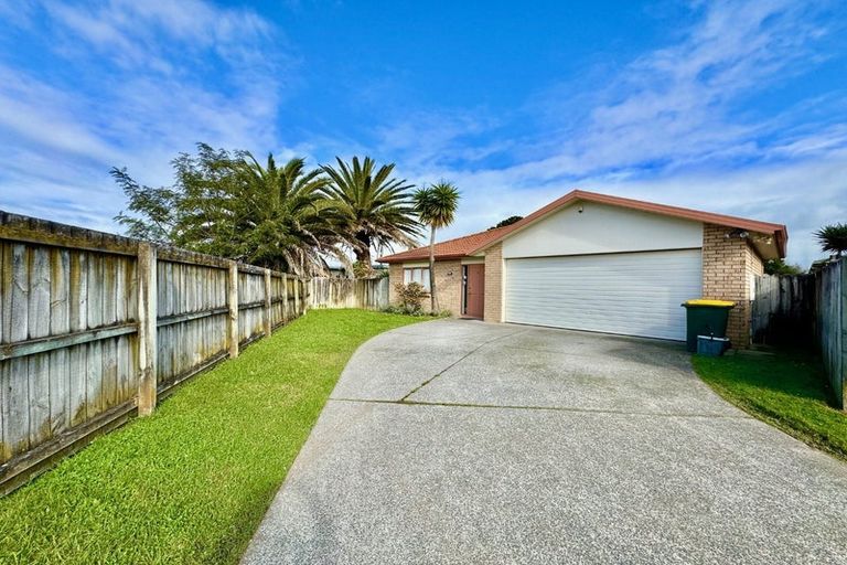 Photo of property in 8 Ettrick Lane, Papakura, 2110