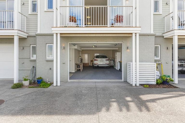 Photo of property in 130 Landmark Terrace, Orewa, 0931