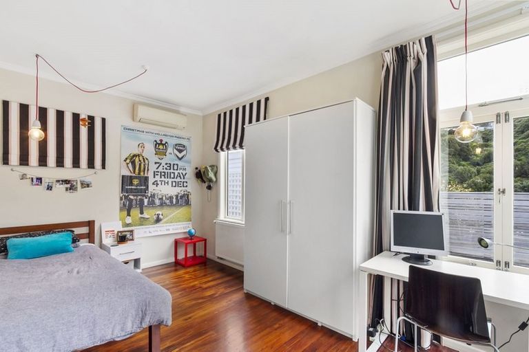 Photo of property in 16 Wilton Road, Wadestown, Wellington, 6012