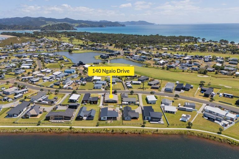 Photo of property in 140 Ngaio Drive, Matarangi, Whitianga, 3592