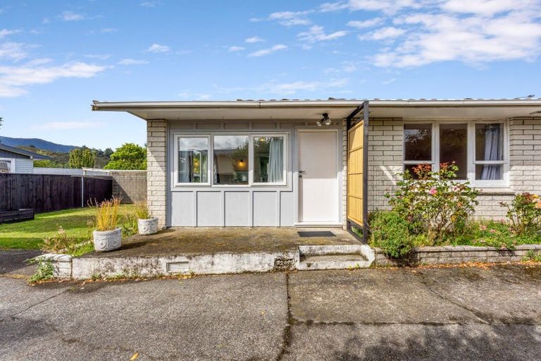Photo of property in 2/1242 Fergusson Drive, Brown Owl, Upper Hutt, 5018