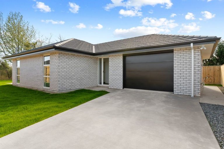 Photo of property in 37a Rhodes Street, Carterton, 5713
