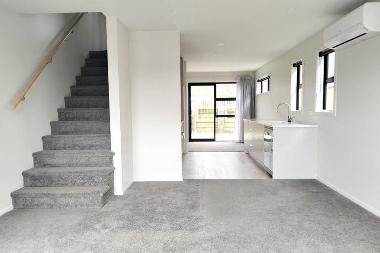 Photo of property in 7/370 Stokes Valley Road, Stokes Valley, Lower Hutt, 5019