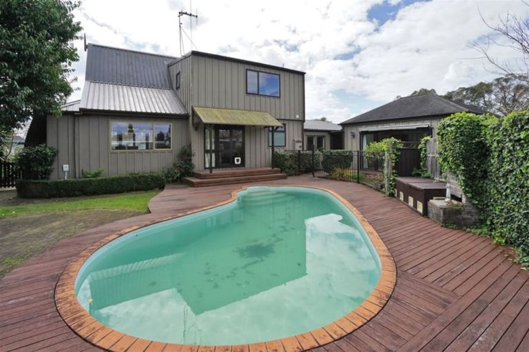 Photo of property in 92 Glen Lynne Avenue, Queenwood, Hamilton, 3210