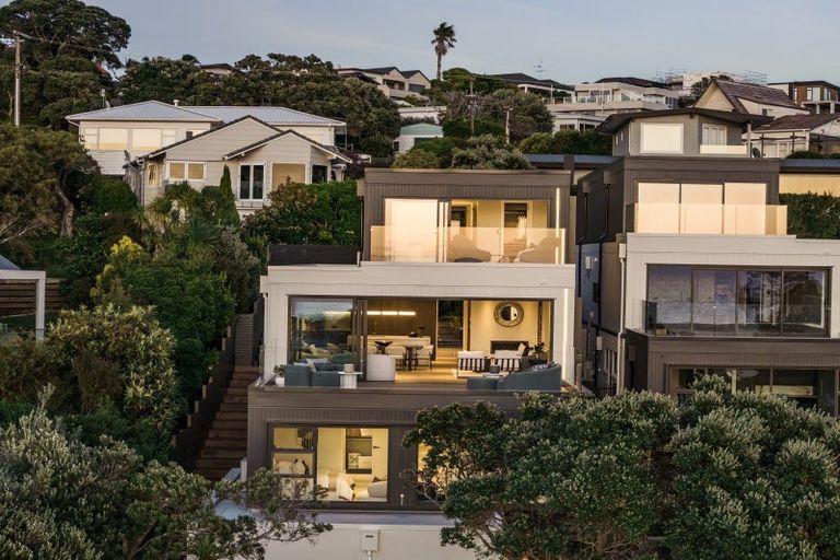 Photo of property in 52 Beach Road, Castor Bay, Auckland, 0620