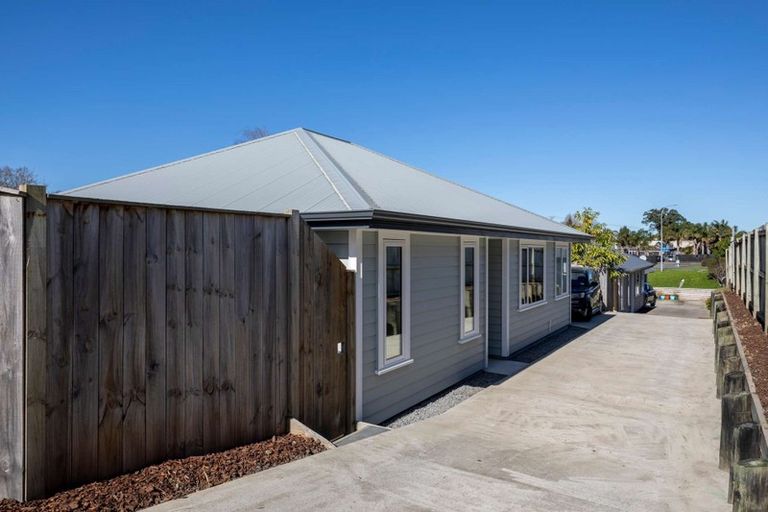 Photo of property in 7b Collingwood Road, Waiuku, 2123