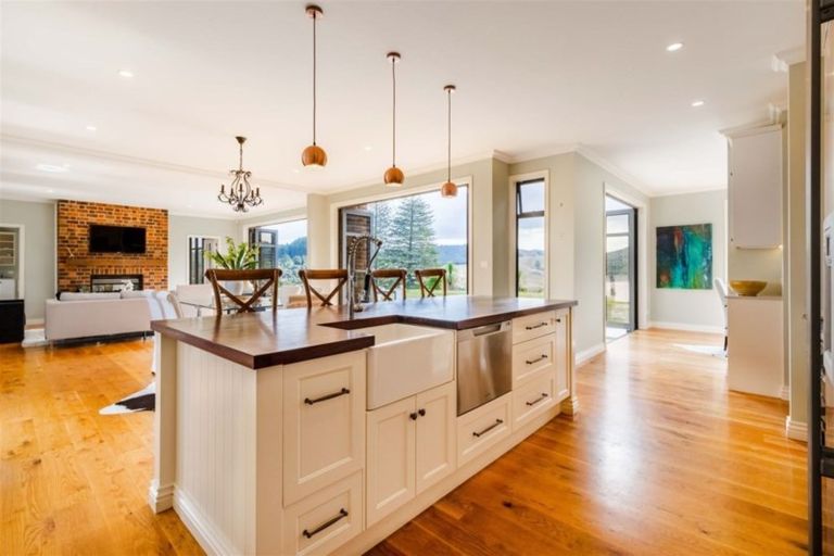 Photo of property in 887 Haruru Road, Wainui, Kaukapakapa, 0873