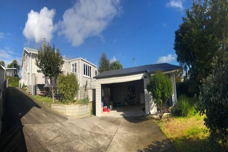 Photo of property in 69 Clemow Road, Fitzroy, New Plymouth, 4312