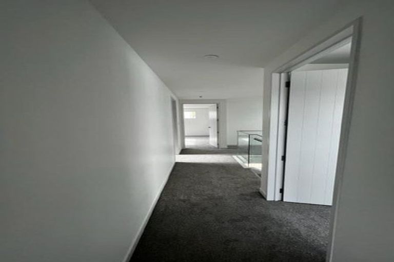 Photo of property in 31 Clara Road, Silverdale, 0932