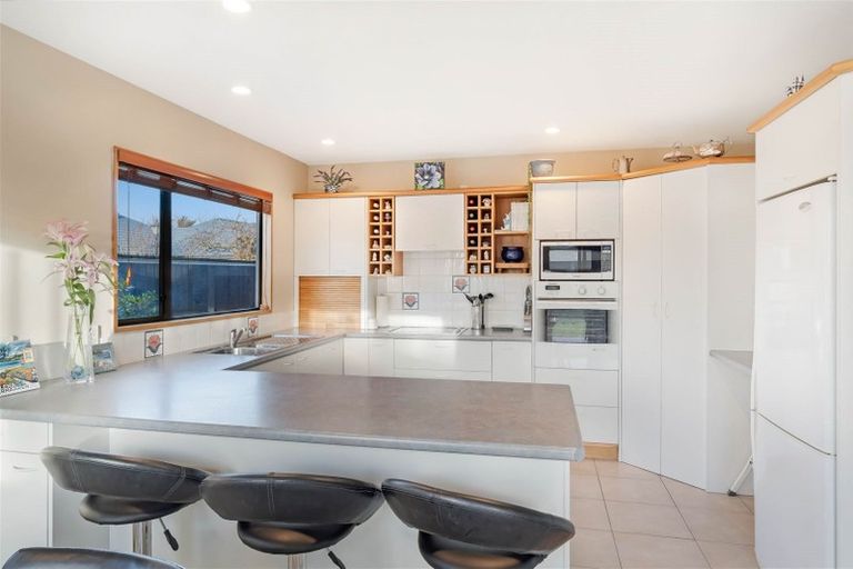 Photo of property in 3 Empress Place, Halswell, Christchurch, 8025