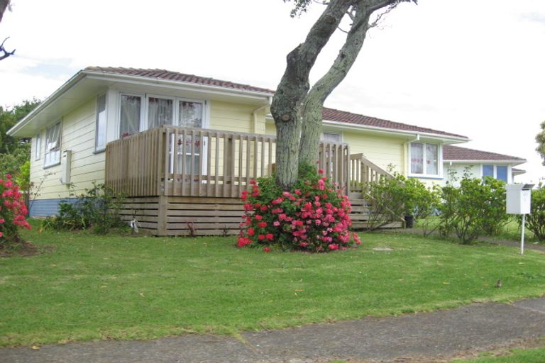 Photo of property in 41 Heyford Close, Mangere, Auckland, 2022