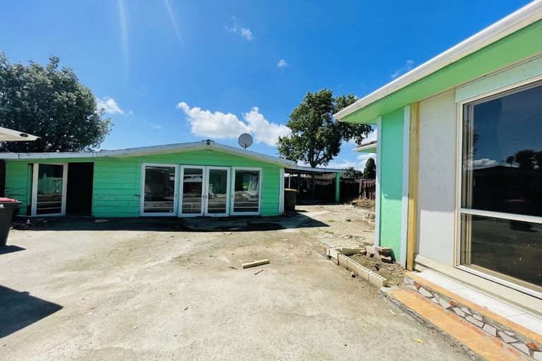 Photo of property in 1/26 Caravelle Close, Mangere, Auckland, 2022