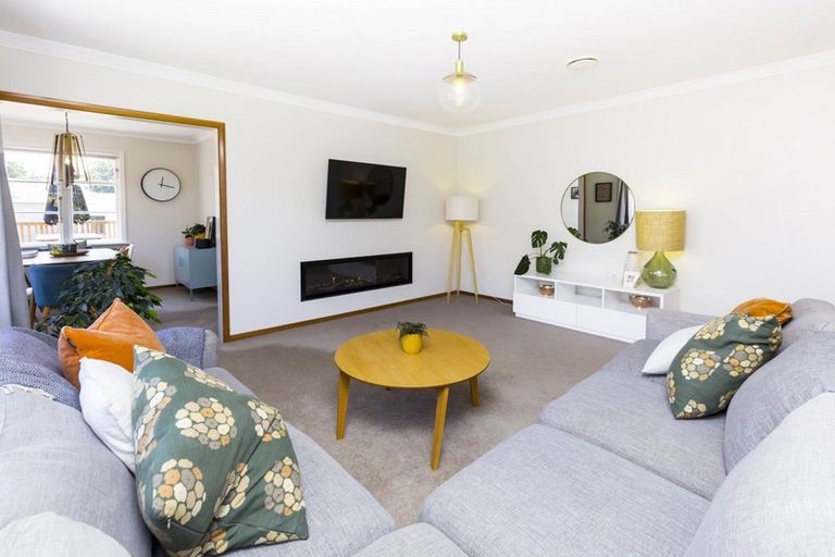 Photo of property in 7 Raukawa Grove, Trentham, Upper Hutt, 5018