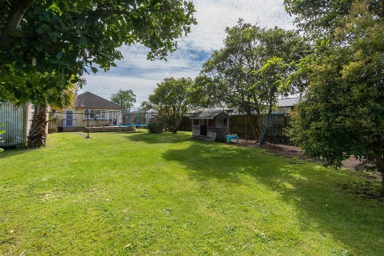 Photo of property in 30 Holland Road, Fairfield, Hamilton, 3214