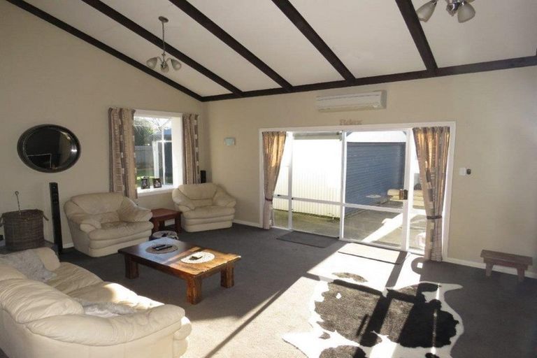 Photo of property in 120 Stobo Street, Grasmere, Invercargill, 9810