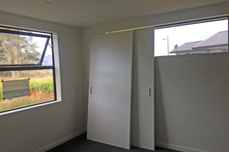 Photo of property in 38 Mount Creighton Crescent, Wanaka, 9305