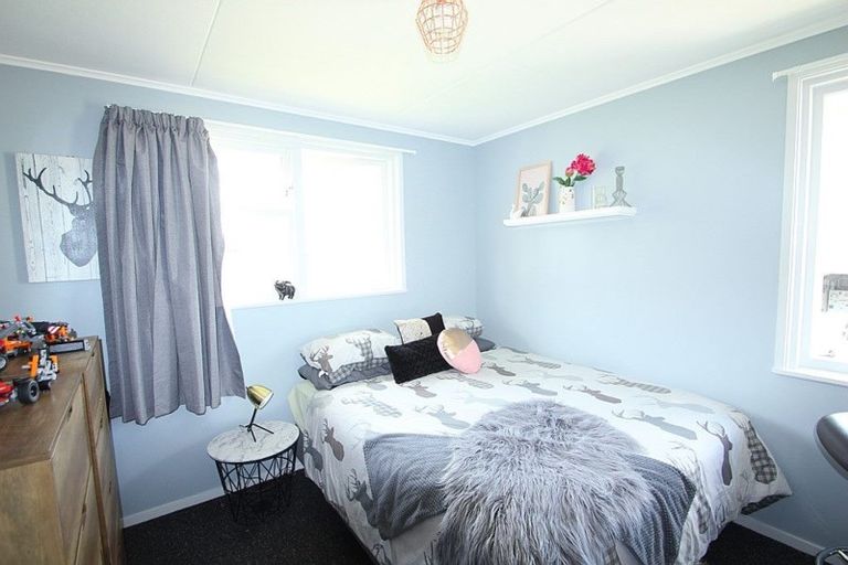 Photo of property in 83 Hamilton Street, East Gore, Gore, 9710