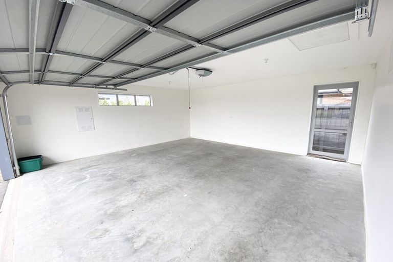 Photo of property in 16 Winfield Drive, Wigram, Christchurch, 8042