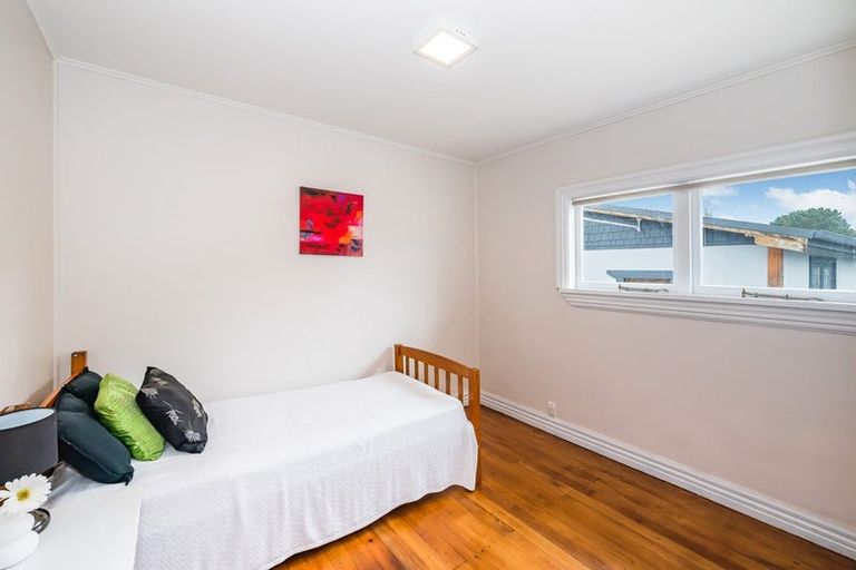 Photo of property in 18 Ruru Road, Otaihanga, Paraparaumu, 5036