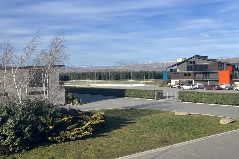 Photo of property in 10 Le Mans Grove, Cromwell, 9384