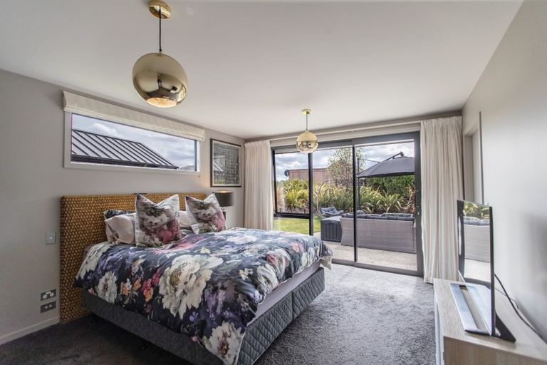 Photo of property in 35 Mckellar Drive, Jacks Point, Queenstown, 9371