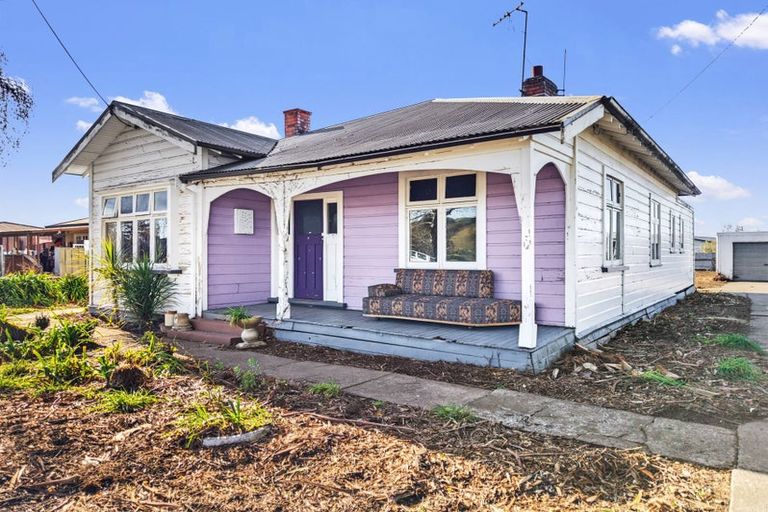Photo of property in 10 Williams Street, Otane, 4202