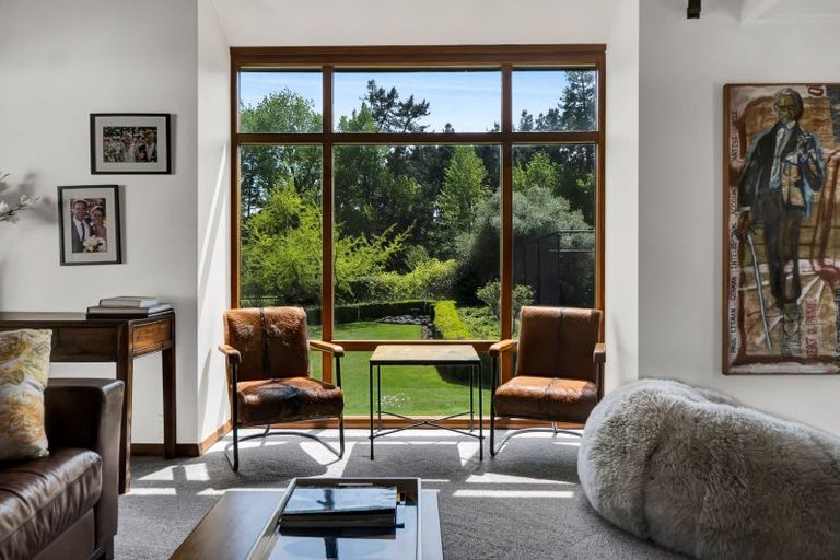 Photo of property in 331a Mangorei Road, Merrilands, New Plymouth, 4312