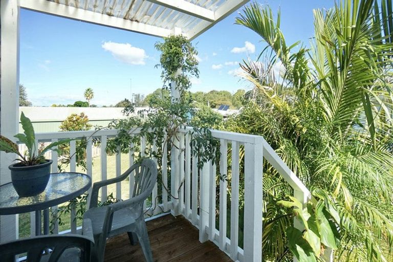 Photo of property in 12 Cameron Road, Te Puke, 3119