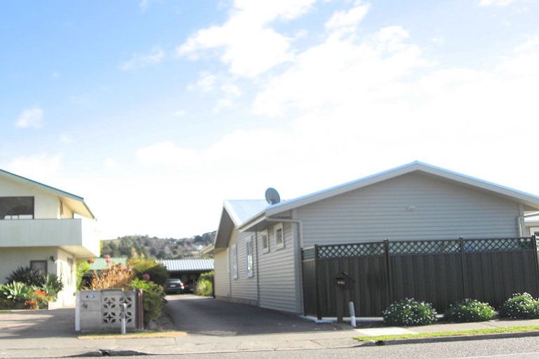 Photo of property in 46a Church Road, Taradale, Napier, 4112