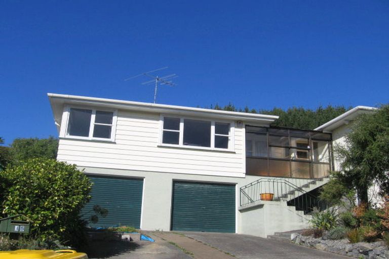 Photo of property in 15 Woodman Drive, Tawa, Wellington, 5028