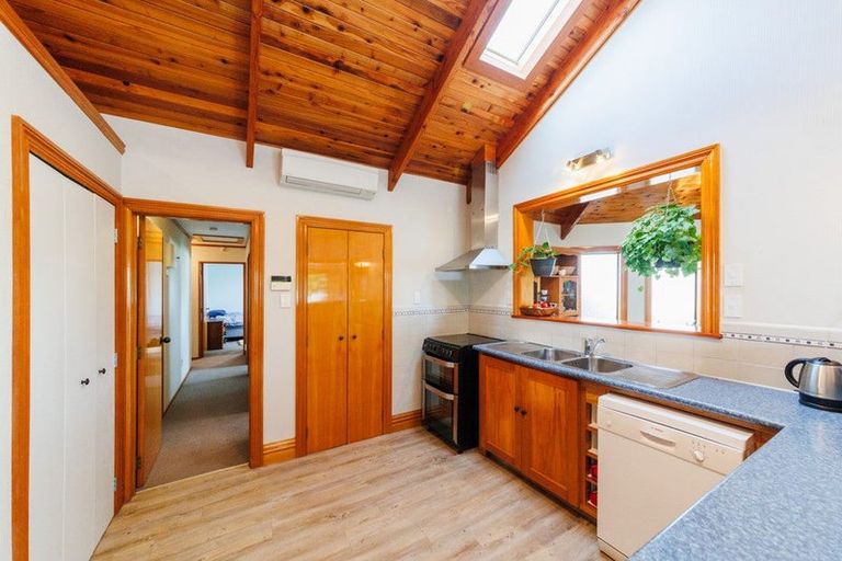 Photo of property in 14a York Place, Awapuni, Palmerston North, 4412