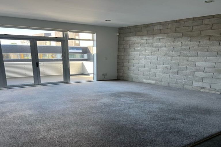 Photo of property in Mondrian Townhouses, 1/24 Hanson Street, Mount Cook, Wellington, 6021
