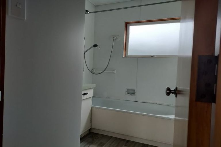 Photo of property in 1 Raekura Place, Redcliffs, Christchurch, 8081